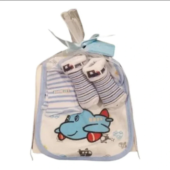 Baby Boy Gift Set Blue Plane Bib, Mittens, Socks Gift Set With Organza Bag - Picture 2 of 6